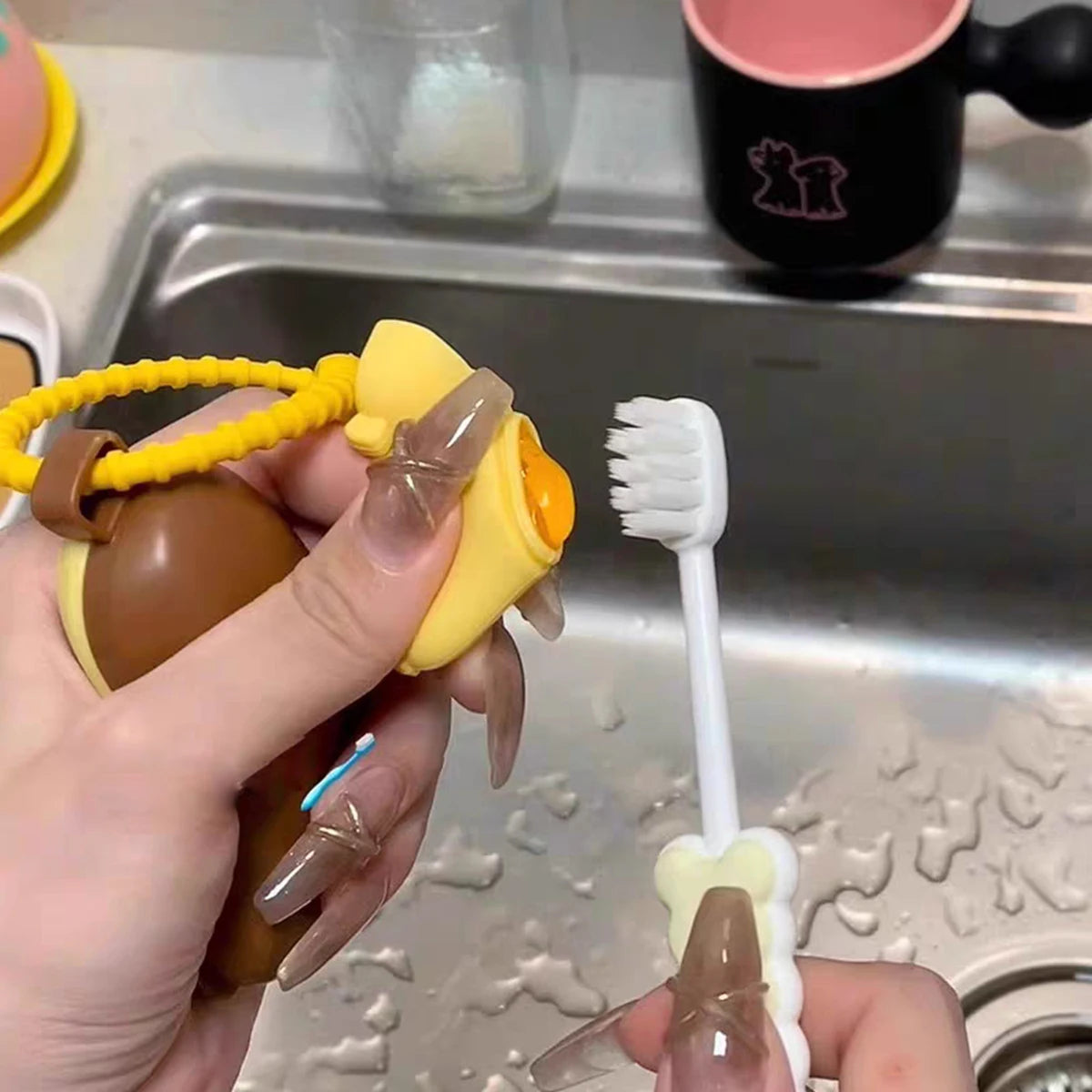 Banana Toothbrush Protective Cap with Toothpaste Storage Box